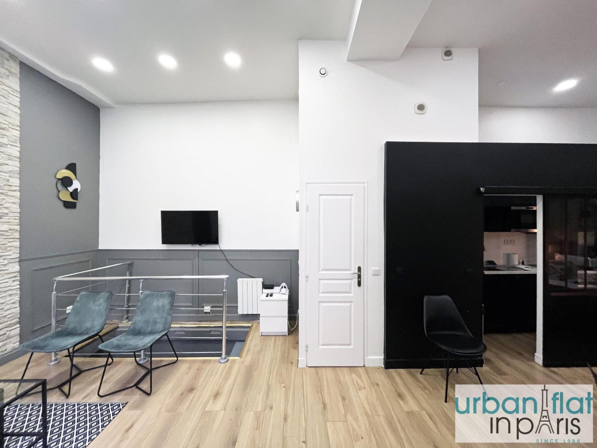 Apartment 05 - Parisian Design Loft Paris