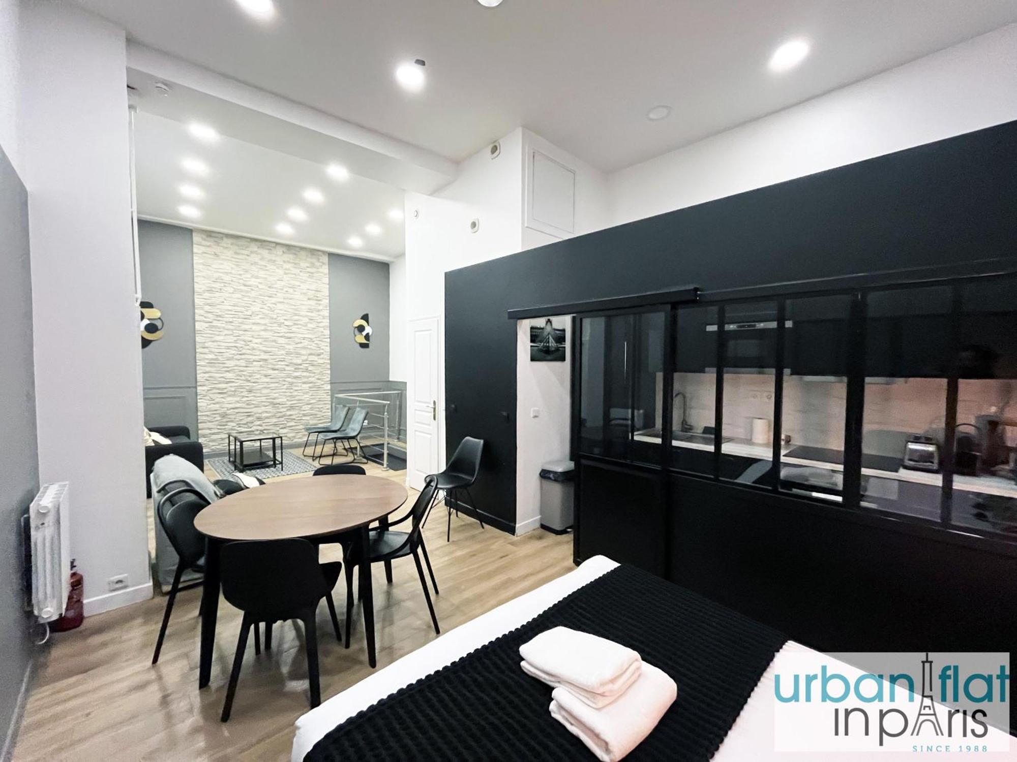 05 - Parisian Design Loft Paris