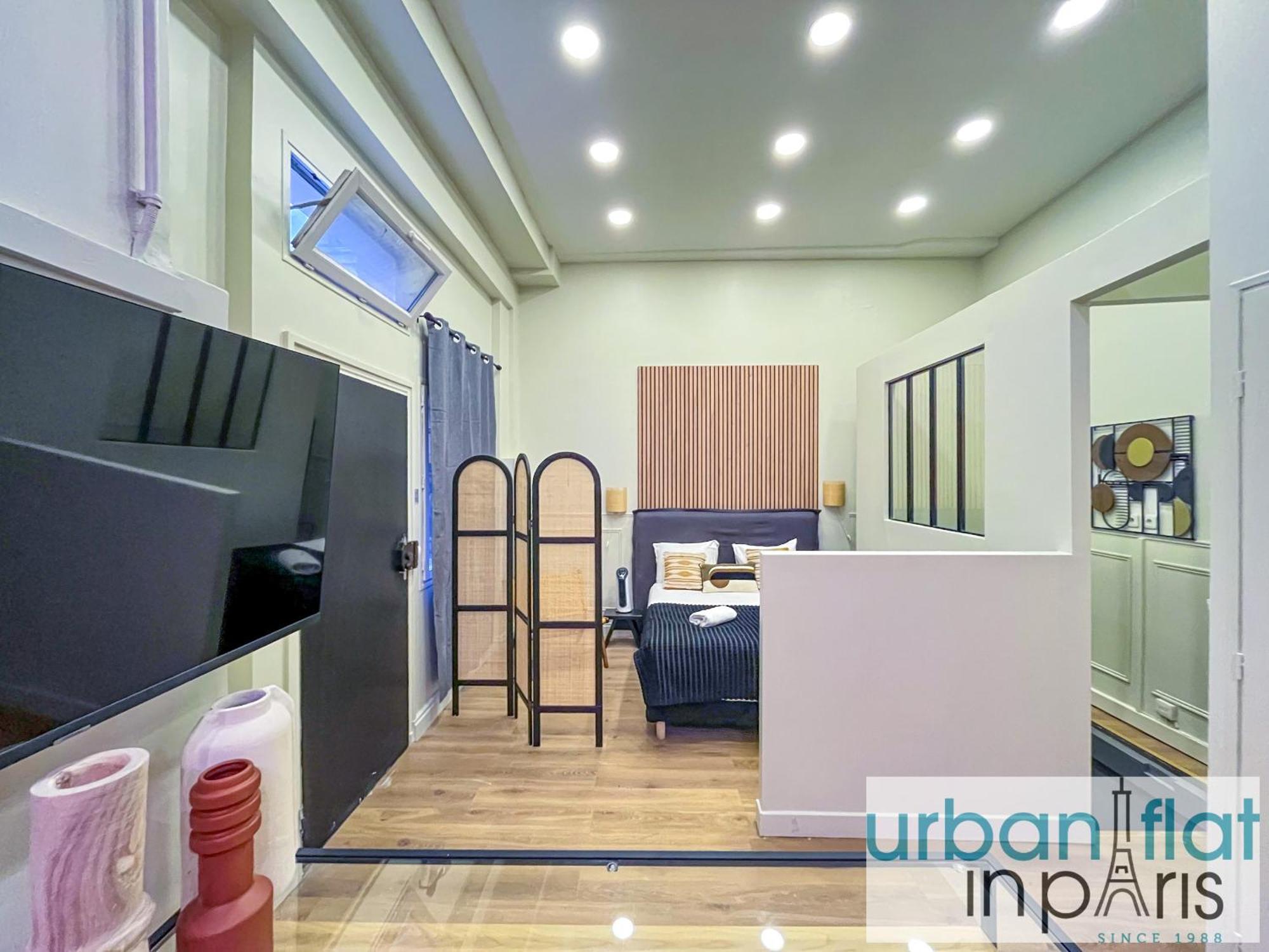 Apartment 05 - Parisian Design Loft *