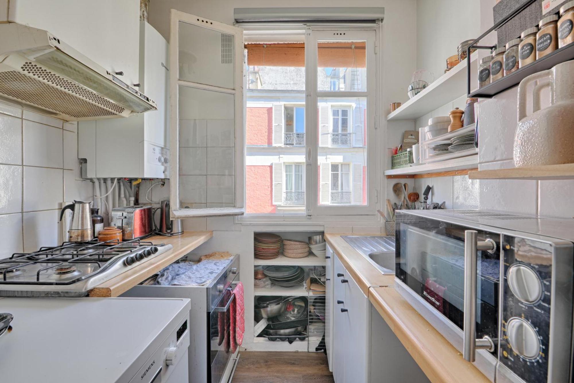 Design In Montmartre! Apartment