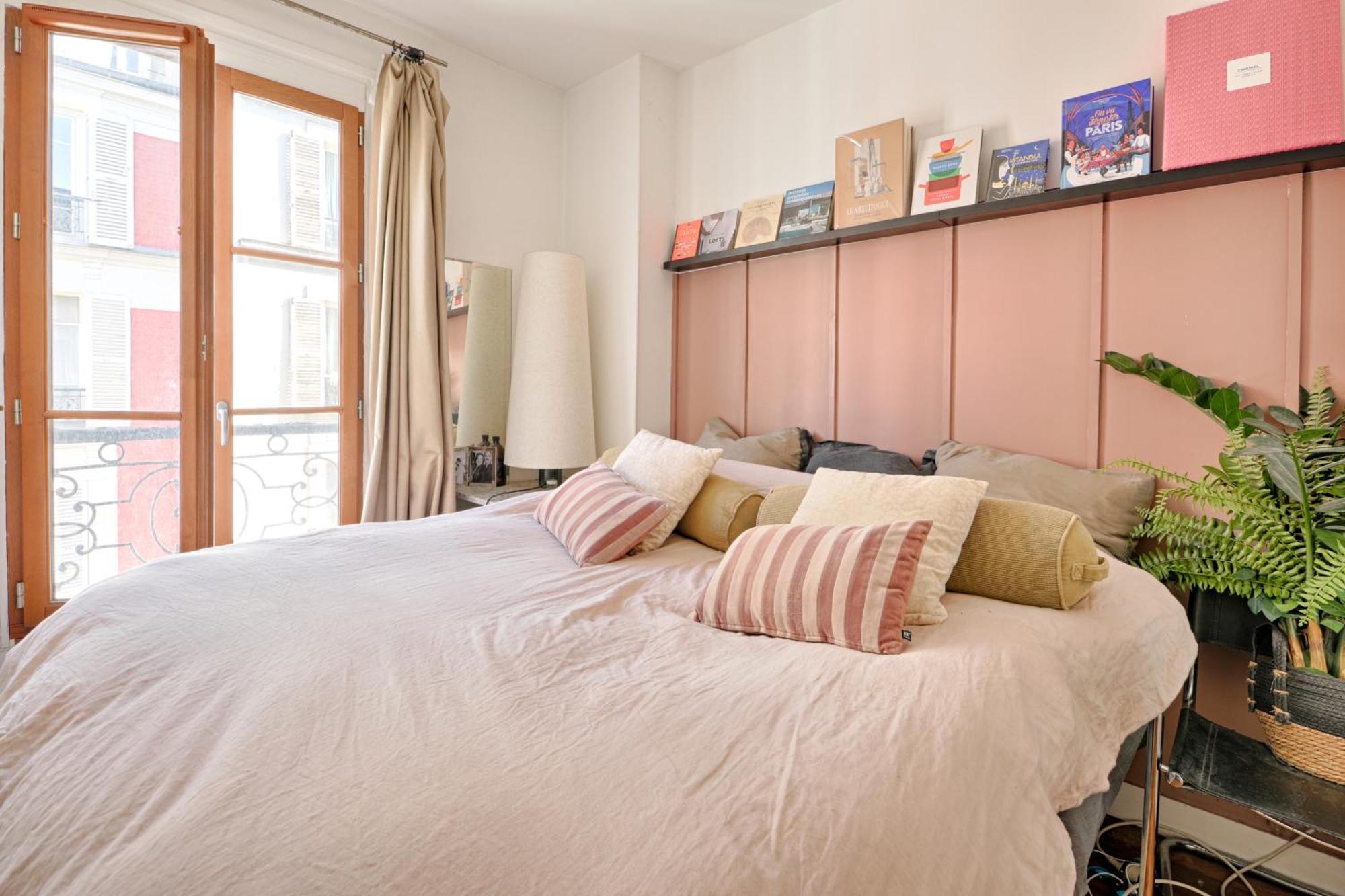 Design In Montmartre! Apartment
