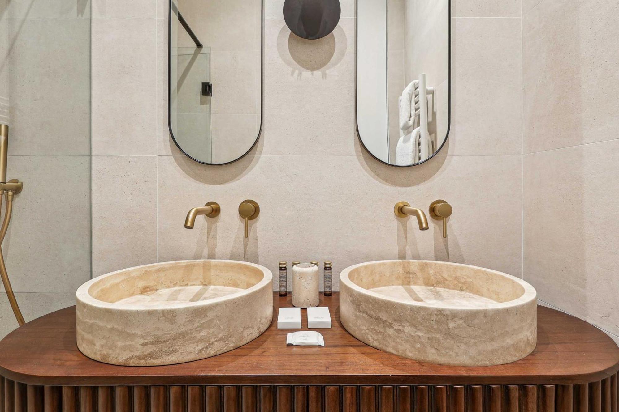 Interior Design - 6p-2br - Tour Eiffel Appartement