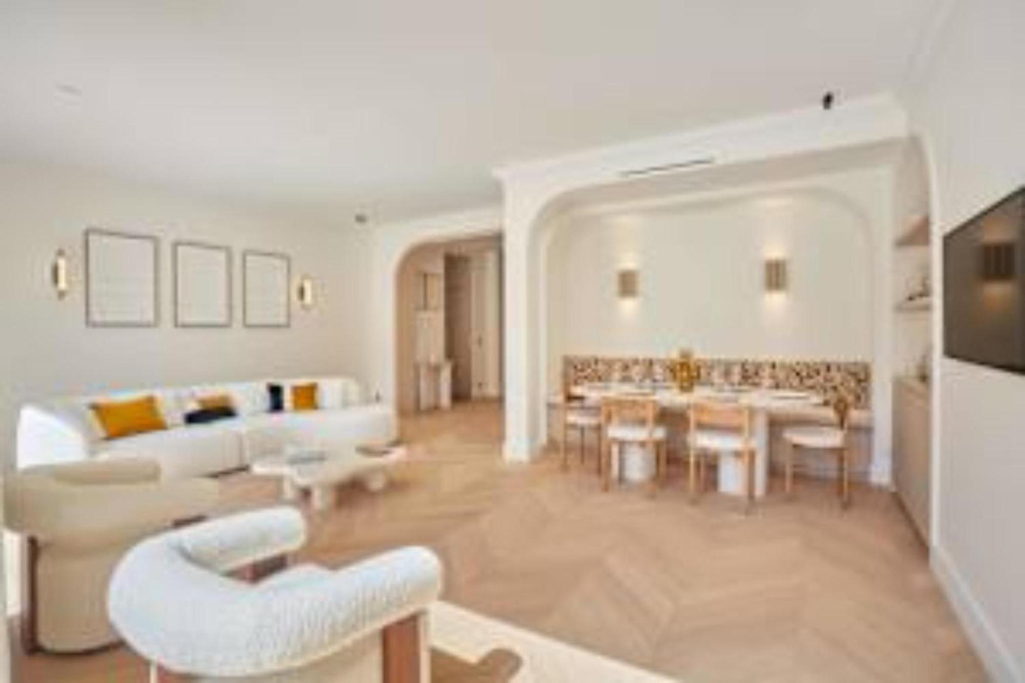Sumptuous With Garden Arc De Triomphe Apartment Paris