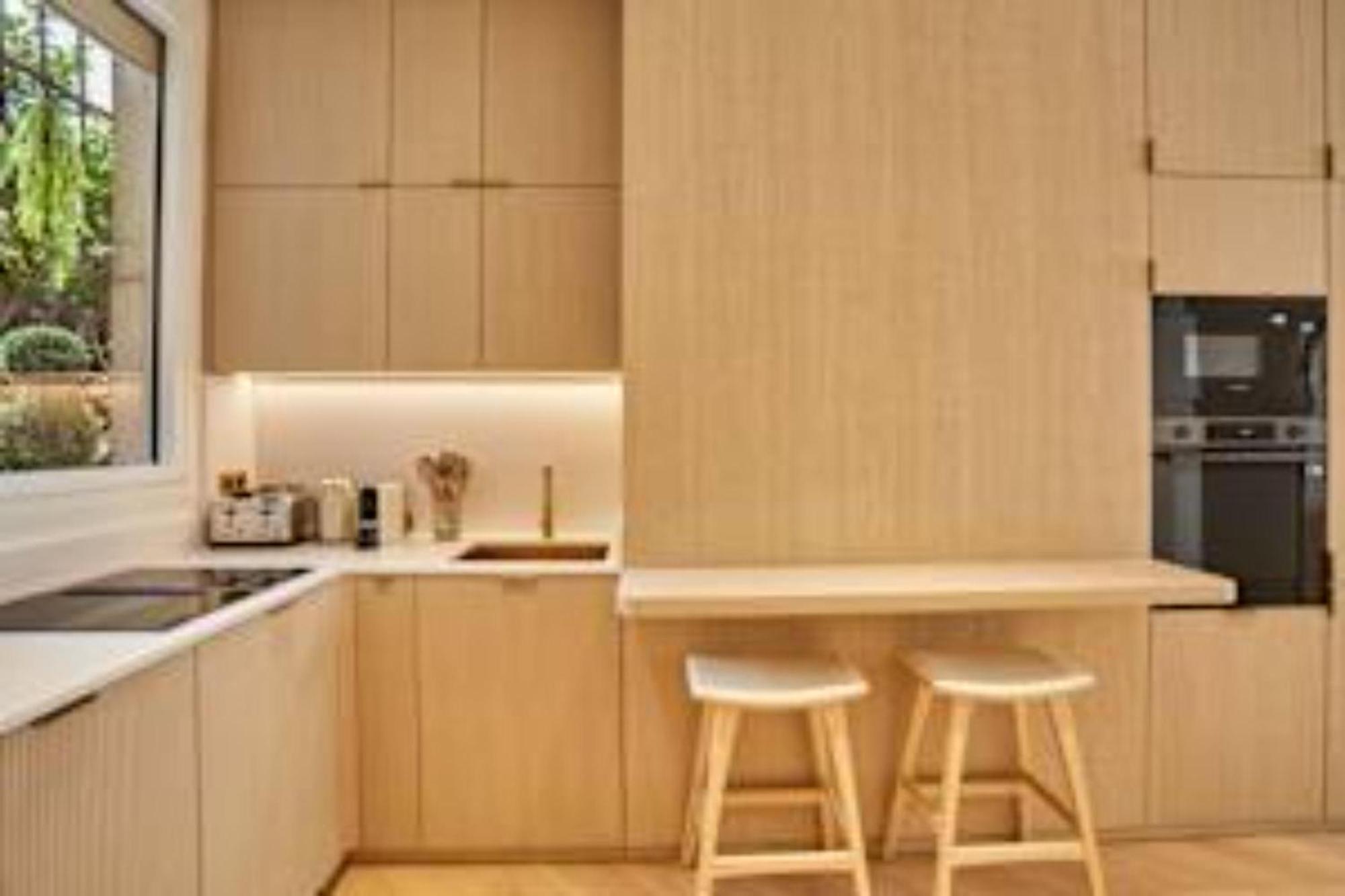Sumptuous With Garden Arc De Triomphe Apartment Paris