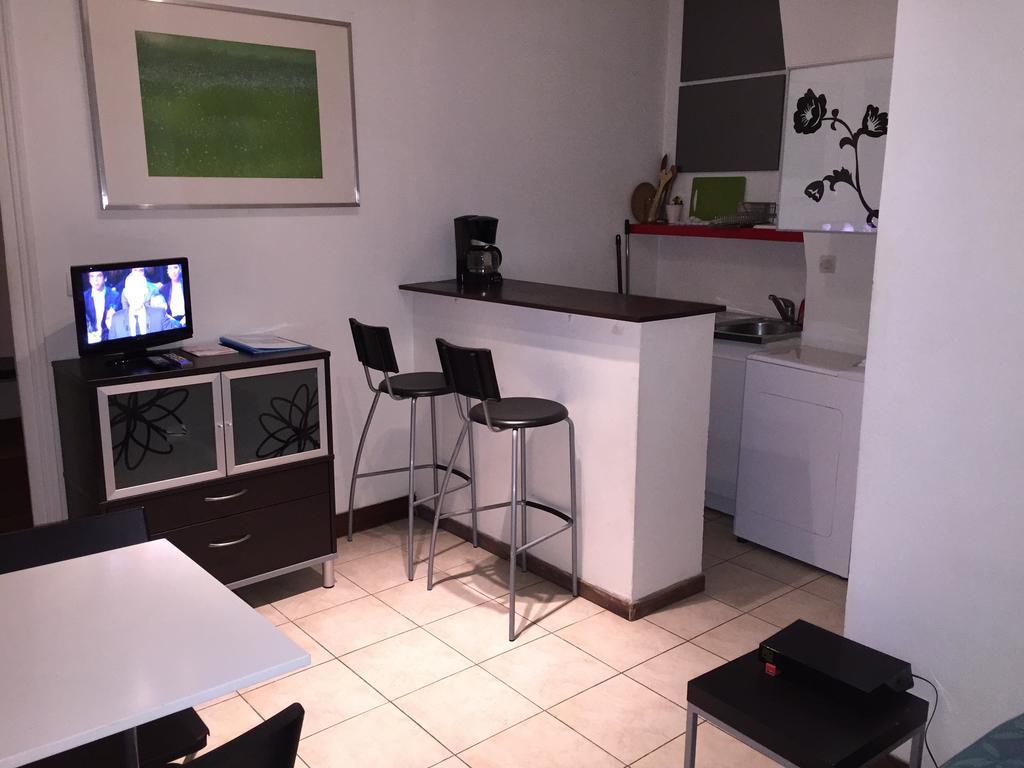 Le Marais Rosiers Apartment *