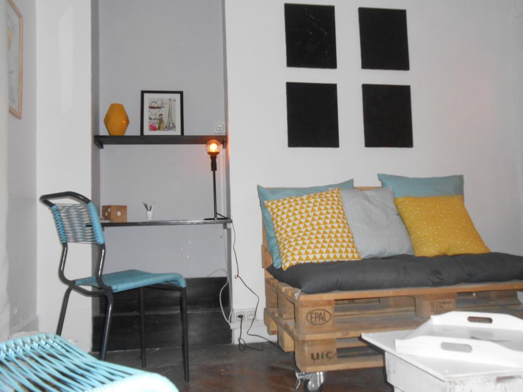 Le Marais Rosiers Apartment Paris