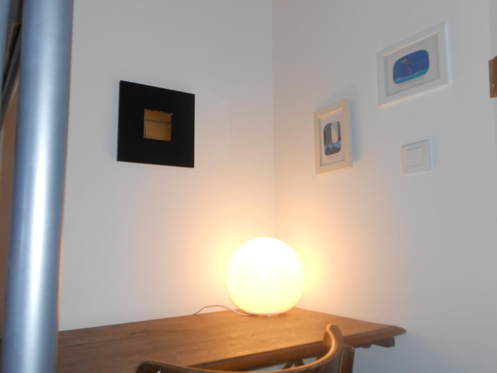 Le Marais Rosiers Apartment