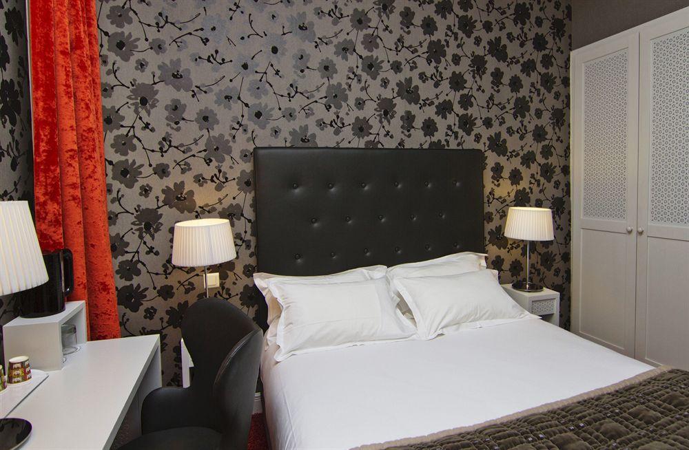 Hotel Plaza Etoile