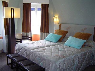 Hotel Plaza Etoile 3*