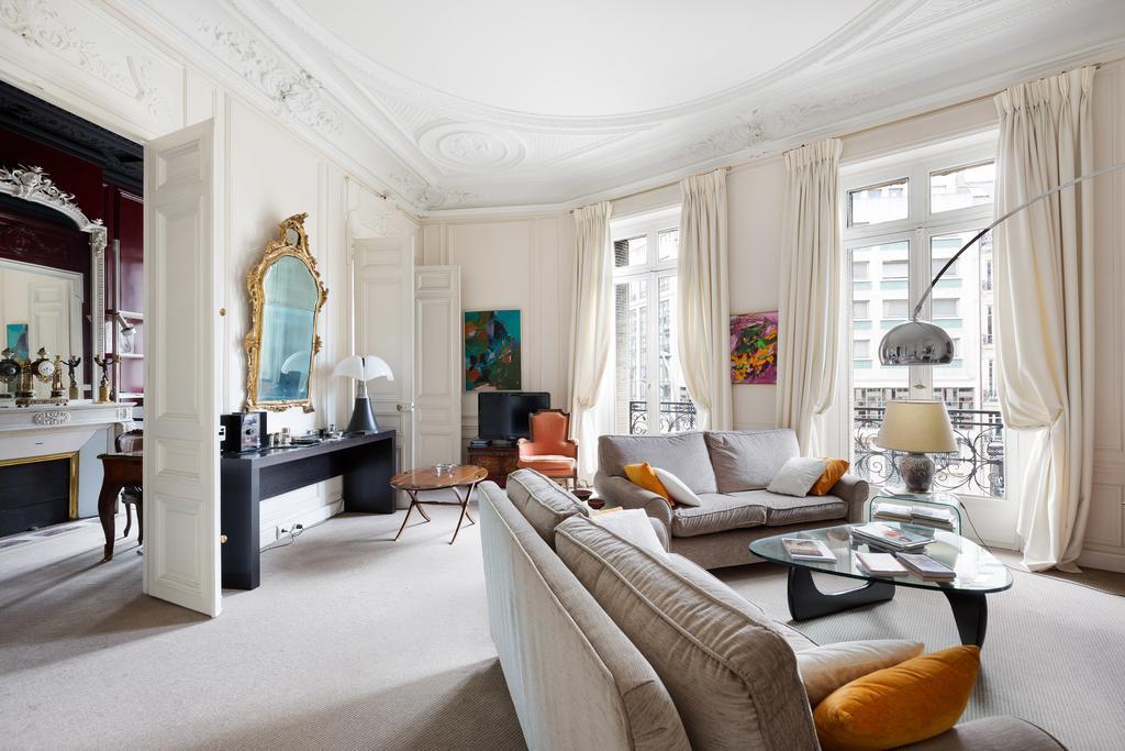 Haussmann 168 Apartment