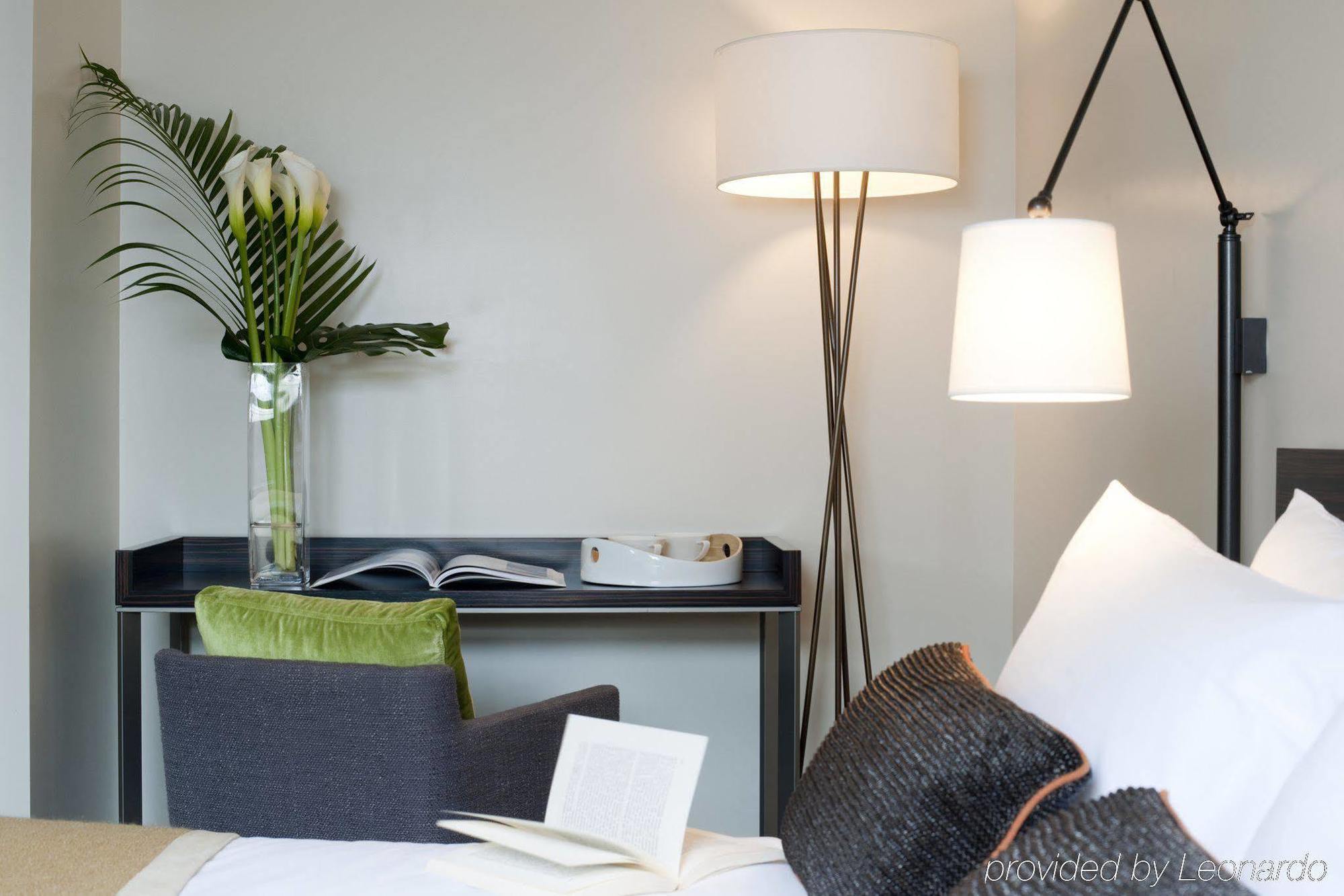 Nh Collection Ponthieu Champs-elysees 4* Paris