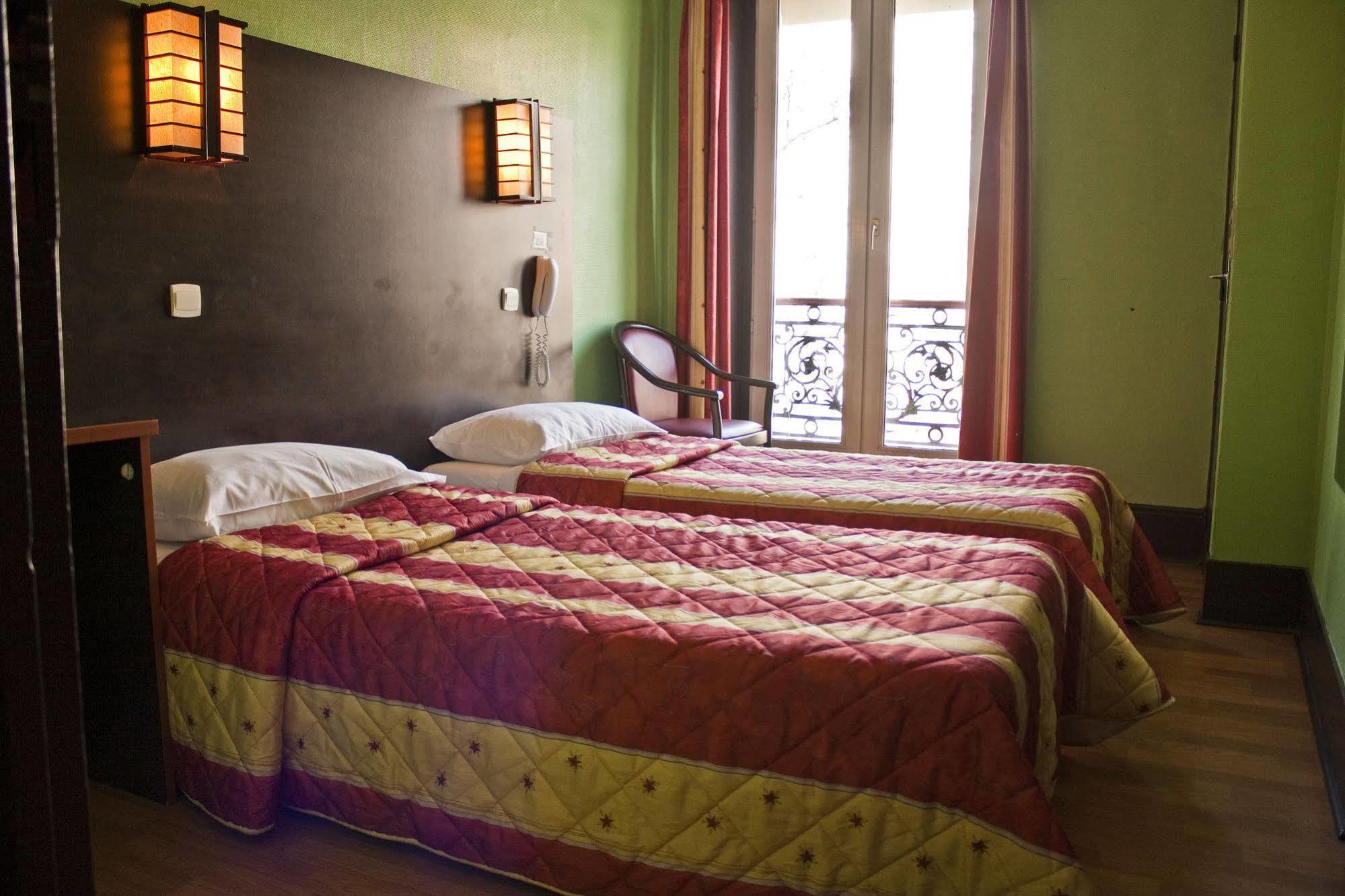 Hotel Cambrai 2*