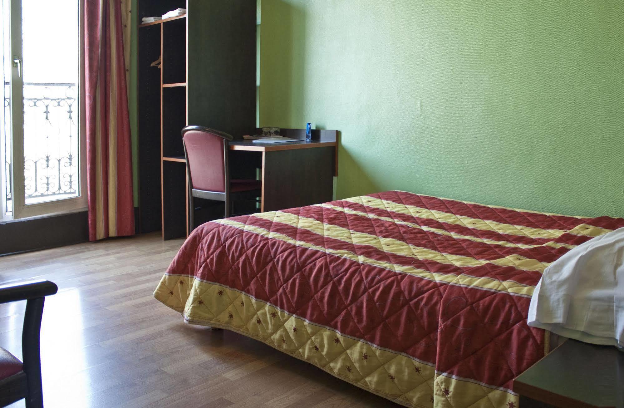 Cambrai Hotel 2*