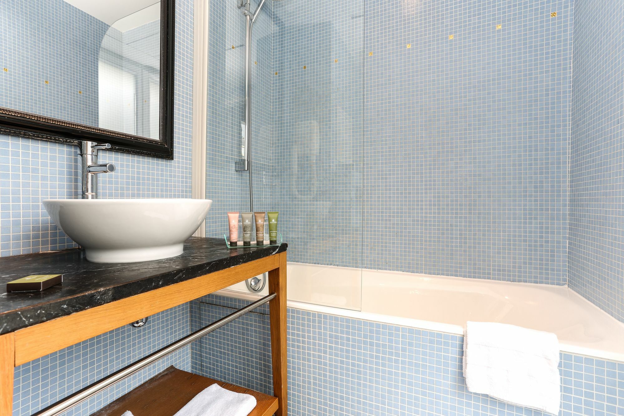 Hotel Avalon Gare Du Nord Paris