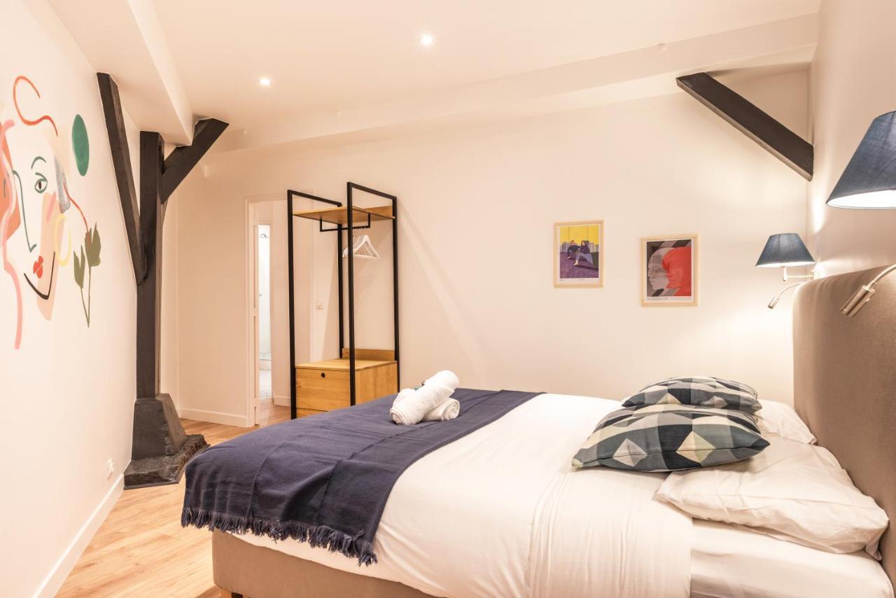 Design & New Loft In Heart Of Apartment