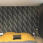 New flat-Champs-Élysées-Arc Triomphe-Maillot-Foch