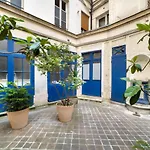 Gorgeous Apartment For 4 People In The Heart Of Paris