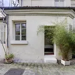 Montorgueil/ Rue Saint Sauveur