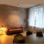 Sousplex Paris Champs Elysees 70M2