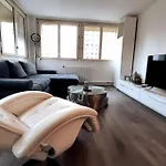 Spacious Apartment In Paris Place Des Fetes