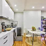 Cozy Apartment For 2 - Paris 18E