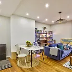 Cozy Apartment For 2 - Paris 18E