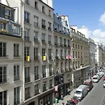 Rue Saint Honore - Louvre City Apartment