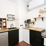 Appartement Trois Pieces Au Coeur De Montmartre