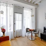 Appartement Design Ile St Louis - Welkeys