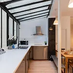 St Germain Sartre ChicSuites
