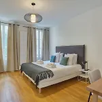 Apartment Center Of Paris Montmartre By Studio Prestige