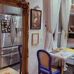 Cozy Paris Apartment