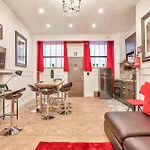 Urban Flat 55 - Atelier Marilyn Monroe