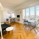 Condo Tour Eiffel Et Toits De Paris