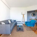 Charming 1Br Flat With Balcony - Central Paris