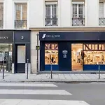 Marais - Bright One-Bedroom Decorated With Taste