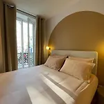 Marais - Bright One-Bedroom Decorated With Taste