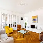 Guestready - Appartement Parisien Dans Le 10Eme
