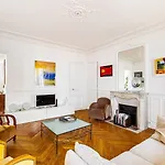 Guestready - Appartement Parisien Dans Le 10Eme