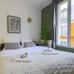 1592 Opera District Comfortable Retreat