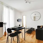 Charming Apartment In Le Marais