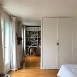 Maison De Campagne A Paris