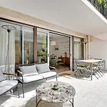 Passy - Eiffel Tower - Amazing 2Br With Garden