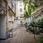 Fully Renovated Apartment In Montmartre
