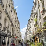 Bnbnook - Cozy Studio In Historic Le Marais