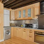 Bnbnook - Cozy Studio In Historic Le Marais