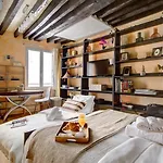 Bnbnook - Cozy Studio In Historic Le Marais