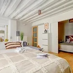Bnbnook - Charming 1Br Near Louvre & Palais Royal