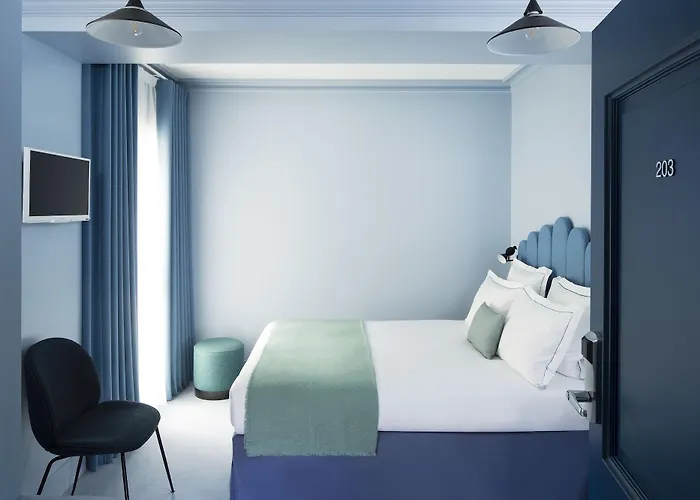Hotel Celeste Batignolles Montmartre