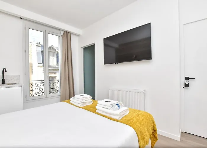 Cosy Bedroom - Tour Eiffel Champs De Mars